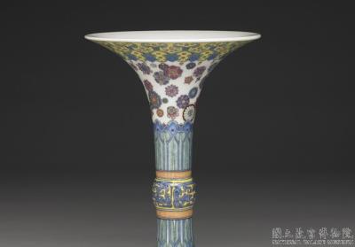 图片[2]-Gu vase with plantain leaf and hydrangea in falangcai painted enamels, Qianlong reign (1736-1795), Qing dynasty-China Archive